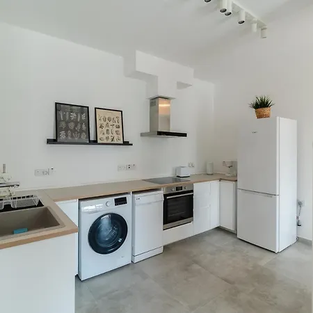 Appartement Kition - Location *